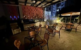 STUDIO 101 WIFI 600MB RESIDENCIAL JC um lugar para ficar