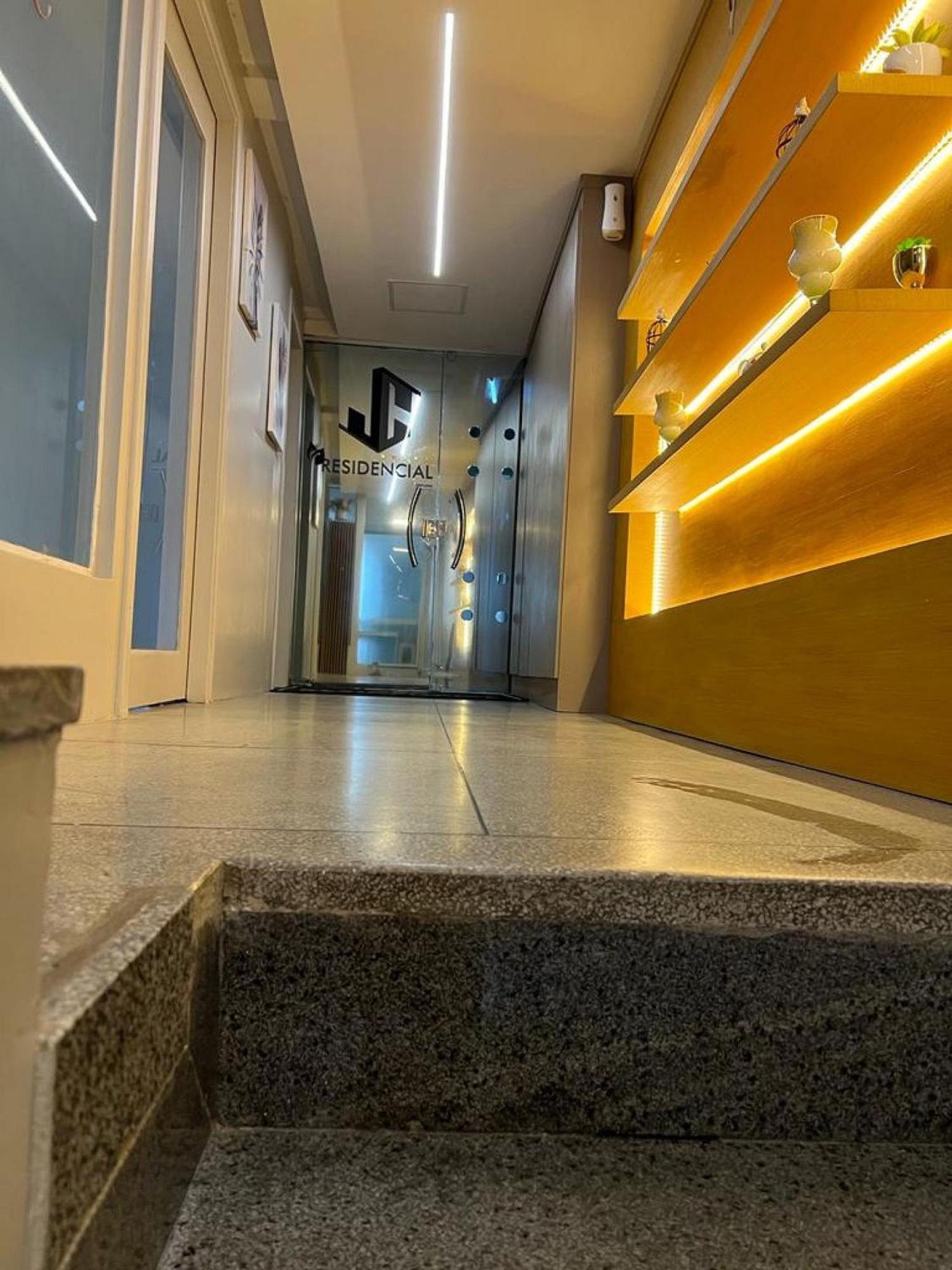 STUDIO 101 WIFI 600MB RESIDENCIAL JC um lugar para ficar Belém Exterior foto